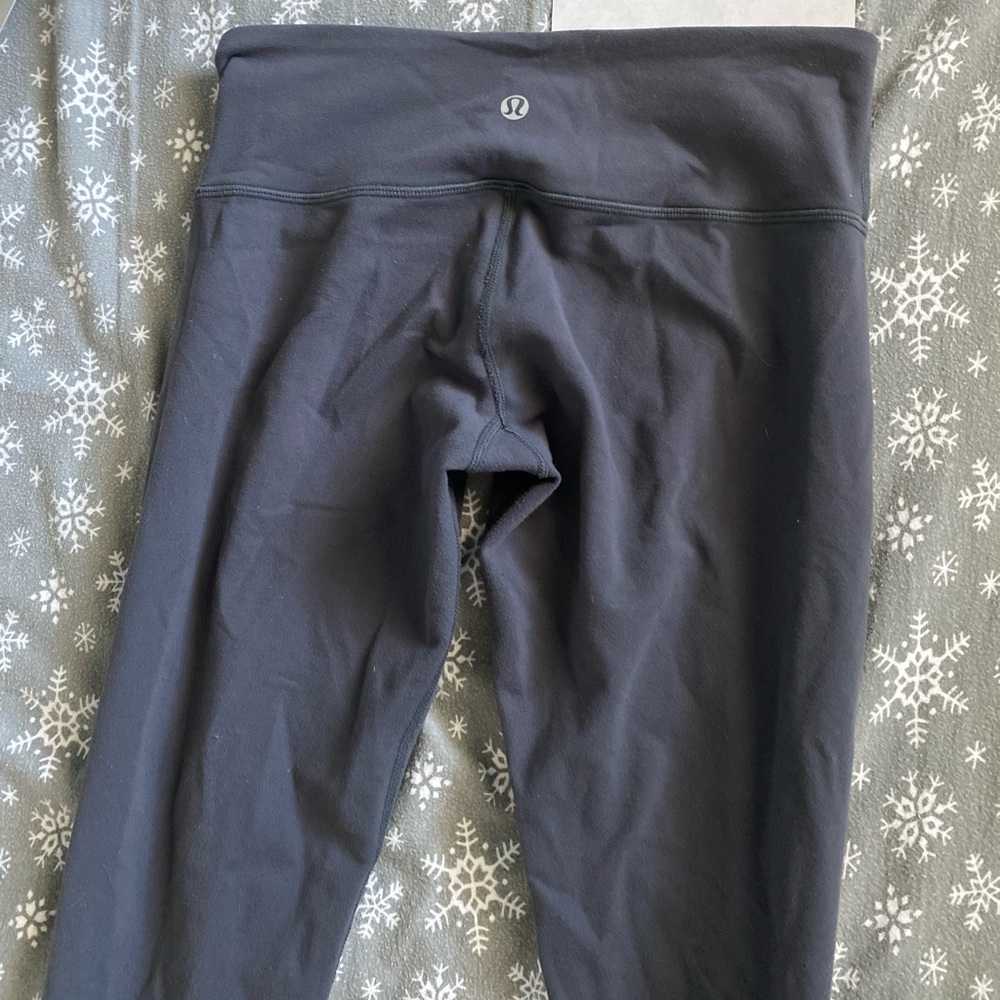 ‼️Lululemon Aligns‼️ultra low rise gray leggings with tags size 4 authentic!!! - Picture 4 of 5